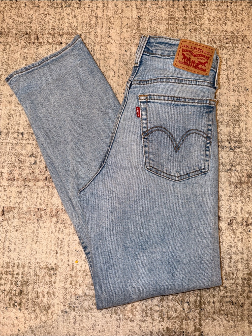 Levi's Wedgie Straight Distressed